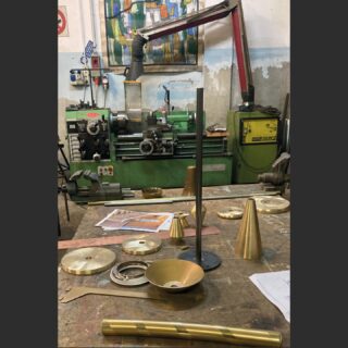 From sketch to construction

a small lantern, custom-made in bronze, composed of geometric solids treated with different finishes, recalls an object of Milanese design. It is reminiscent of those lanterns found in many staircases of Italian noble palaces.

Lighting design: Cinzia Ferrara e Marco Miglioli ArchiLight Studio. 
Client: Fondazione Pini
Restoration Work: Laura Menegotto. 
Photo: Andrea-Rossetti. 
Bronze lantern fabrication: Bagatti Bronzisti. 
Curatorship: Marco Garegnani, Silvia Bolamperti, Francesca Zaja and Eleonora Rosso

#marcomiglioli #archilightstudio #LightingDesign #FondazionePini #Milan #LightAndSpace #ArchitecturalLighting #lightcraftsmanship